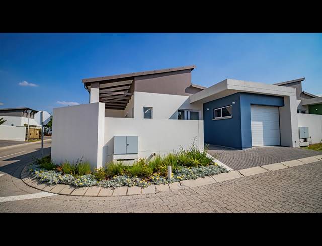 2 BEDROOM TOWNHOUSE FOR SALE IN BROADACRES
